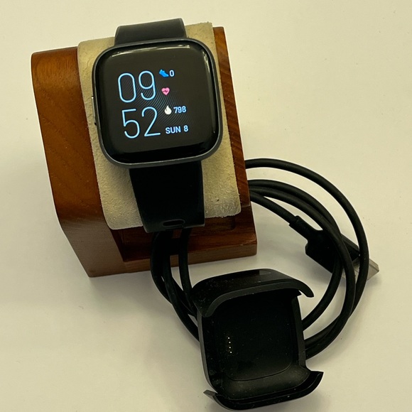 fitbit Other - Fitbit Versa 2 (tested, Charger included)